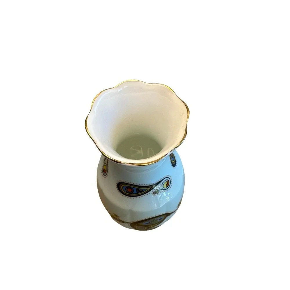 Royal TARA Ireland Fine Bone China Celtic‎ Bud Vase 5.5